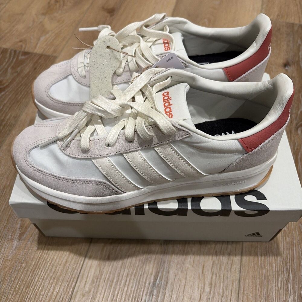 adidas Run 70s 2.0 Women’s Sneakers Cream White Pink Gum NEW size 7 - Picture 8 of 13